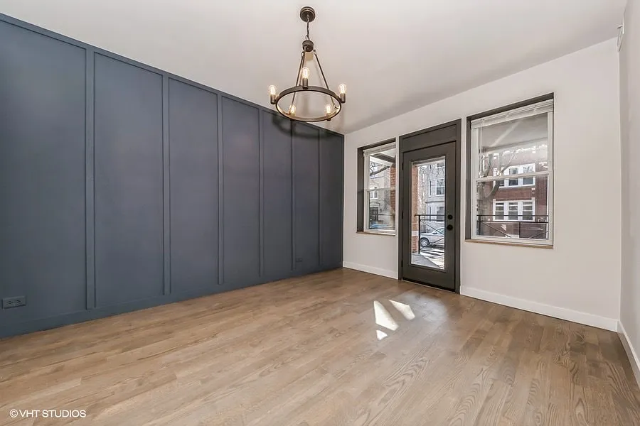 2 bed, 1100 sqft, $2,700 — Photo 3