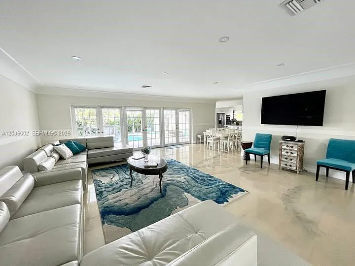 416 N Rainbow Dr — Photo 12
