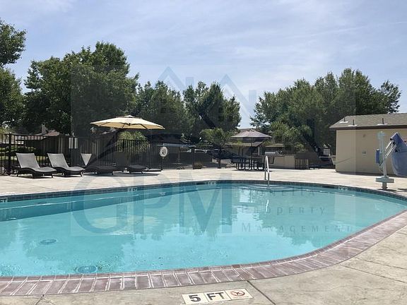 3rd image of 2348 Pinedale Ave APT 4