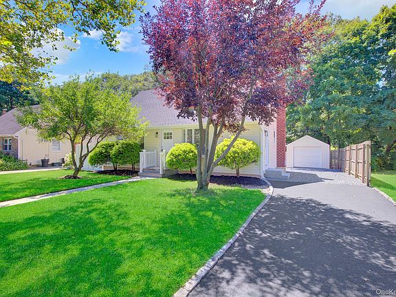 2nd image of 11 Parkwood Road