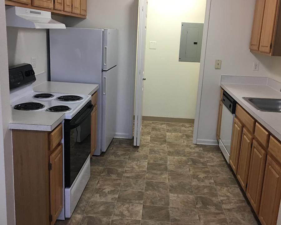 1st image of 103 Lake Village Blvd APT 103