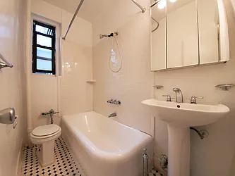 Rented by Living New York