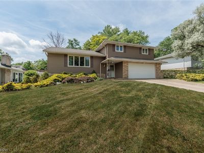 2207 Jacqueline Dr, Parma, OH, 44134