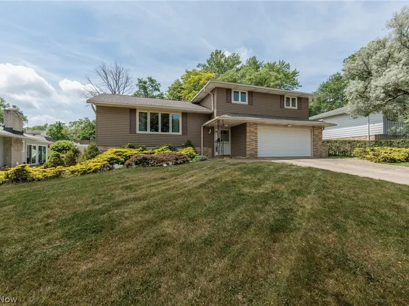 2207 Jacqueline Dr, Parma, OH 44134