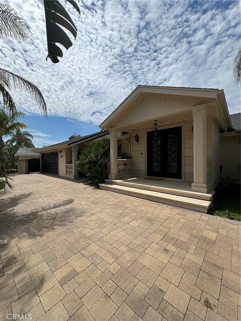 5 bed, 2490 sqft, $8,000 — Photo 4