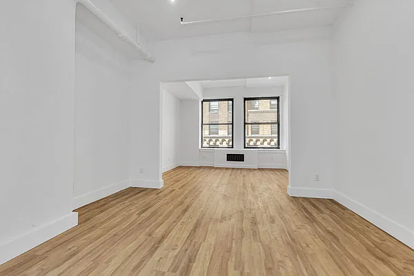 Living room, photo 1