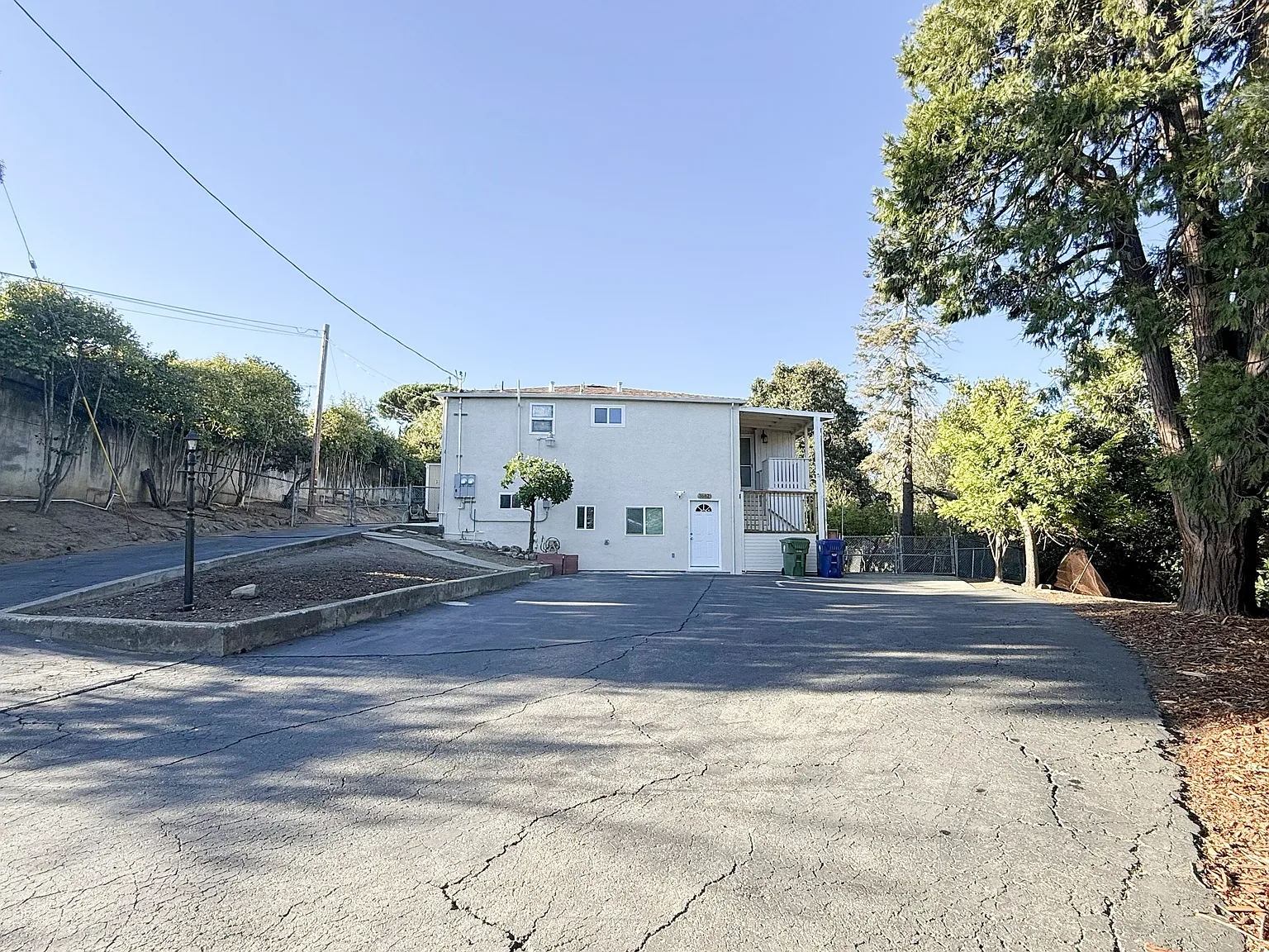 3 bed, 1272 sqft, $3,500 — Photo 4