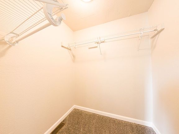 3rd image of 2936 Dean Ave