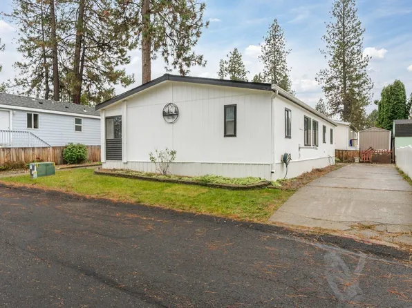 3312 E Georgia Pines Ln, Mead, WA 99021