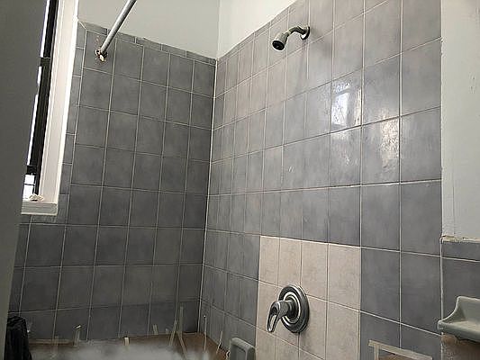 4th image of 612 Academy St #5D