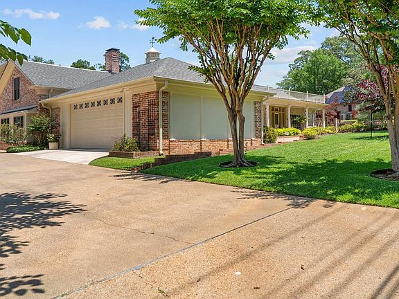 5th image of 121 Fair Ln