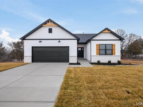 18859 Alyson Dr, Warrenton, MO 63383