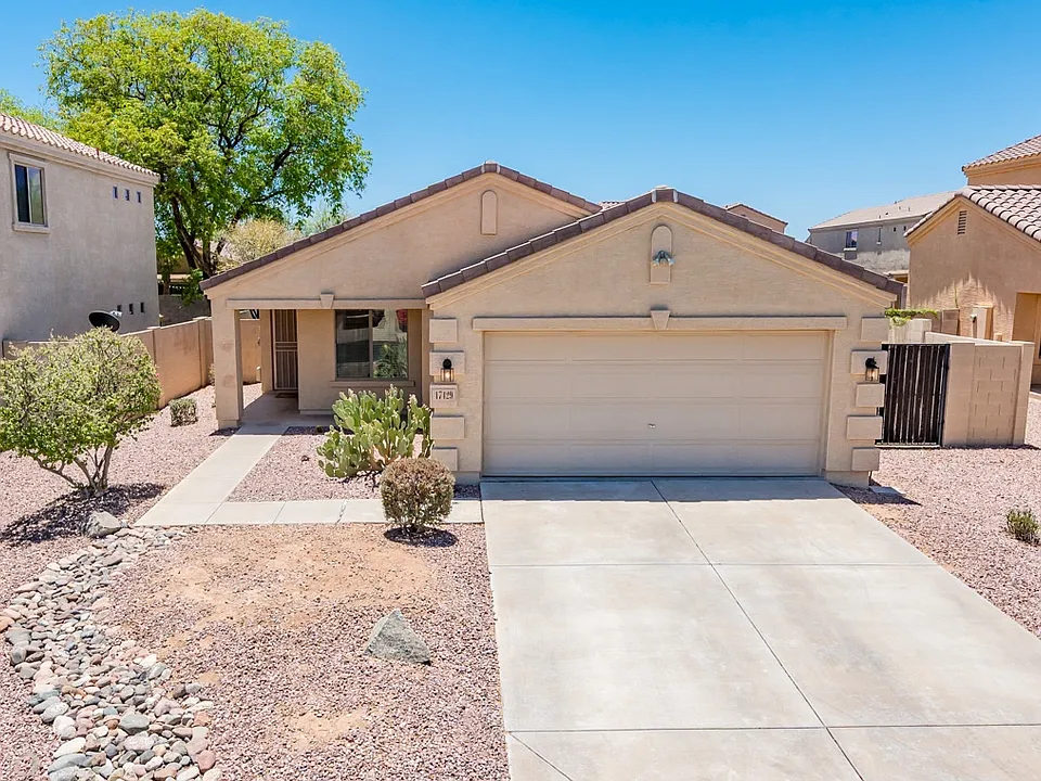 17429 W Watson Ln