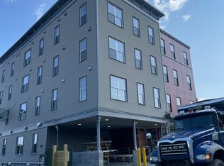 26 Hutchins St, Morrisville, VT 05661