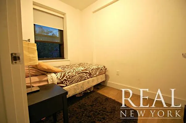 Rented by REAL New York | media 21