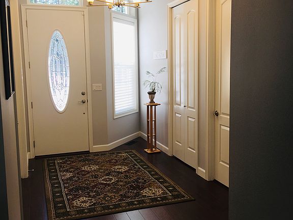 5th image of 50 E Tregaron Ct
