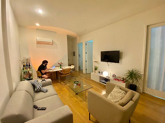 2nd image of 83 Winthrop St #2A