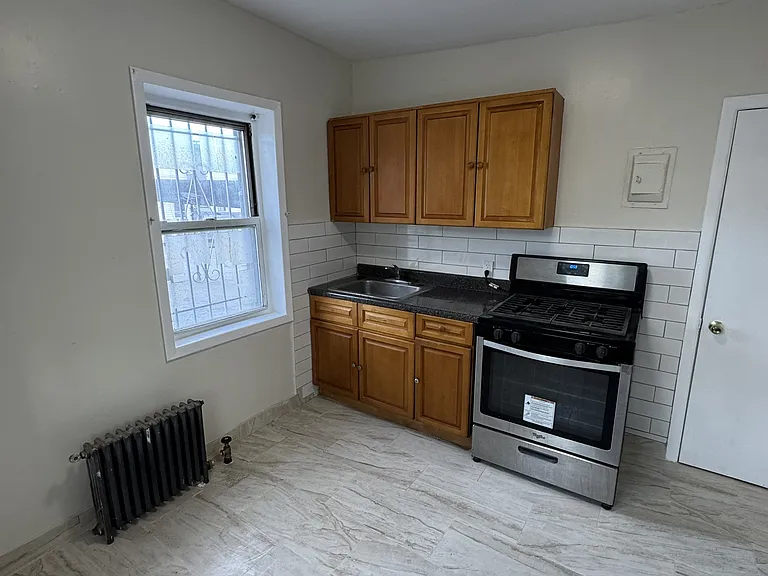 92-04 Corona Ave #2F — Photo 15