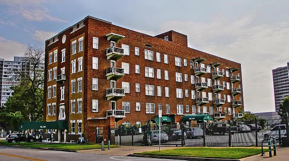 1st image of 614 S Elwood Ave #107
