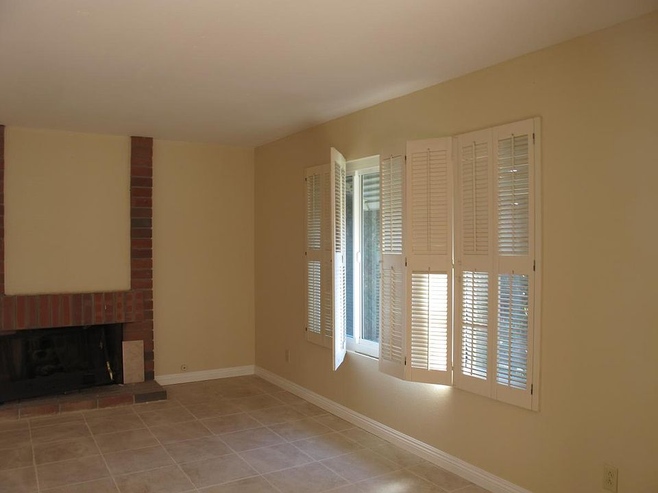 2nd image of 10967 Tobago Rd