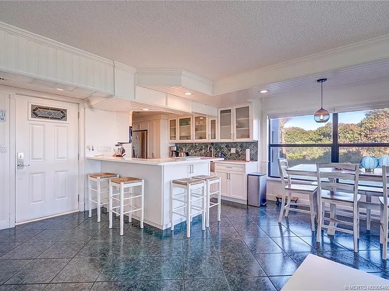 1289 NE Ocean Blvd #4 — Photo 34