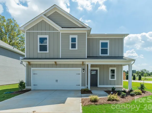4243 Ruth Creek Ct, Charlotte, NC 28216