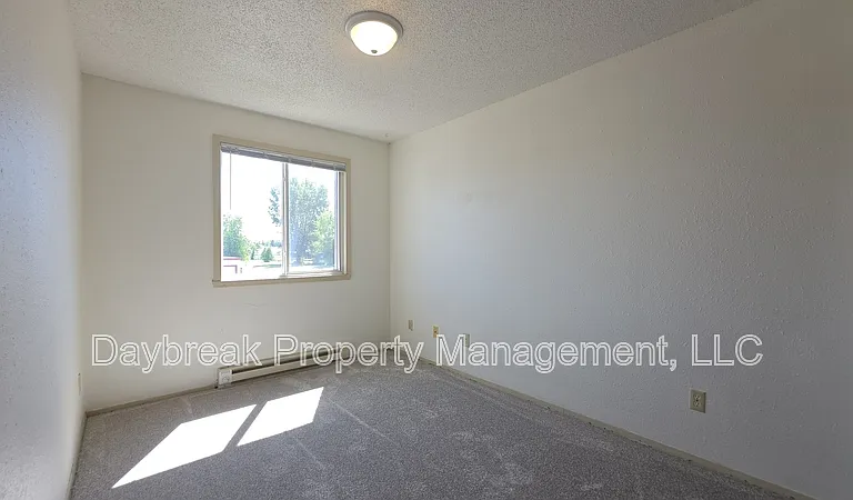 2414 3rd Ave N #11 — Photo 12