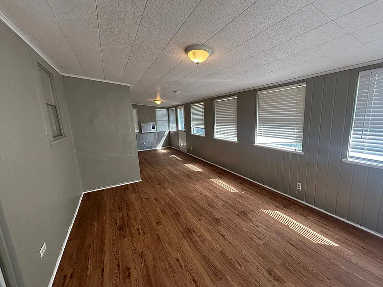 1030 Cole Ave — Photo 21