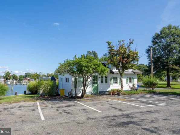 6062 Drum Point Rd, Deale, MD 20751