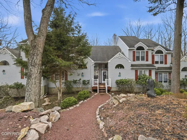 136 Laurelwood Dr, Lake Harmony, PA 18624