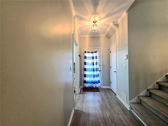 3rd image of 1426 Cambridge Cmn