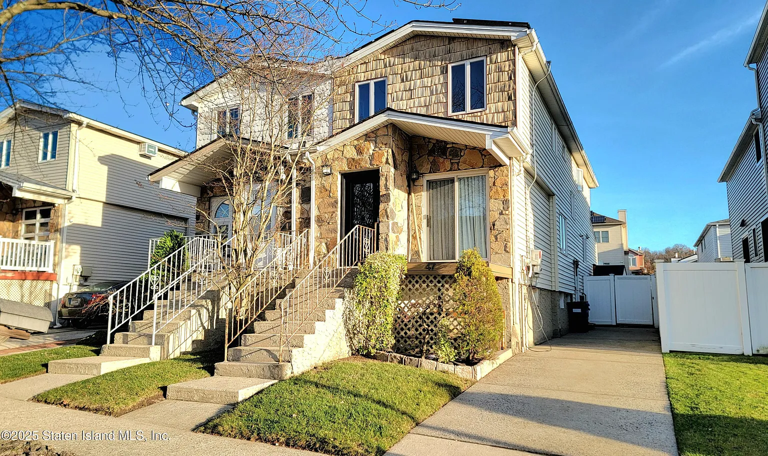 47 Evans St photo 1
