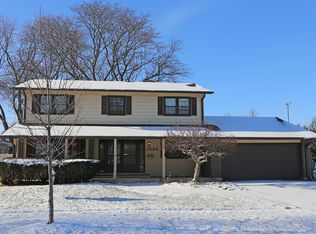 1082 Lancaster Ave, Elk Grove Village, IL 60007