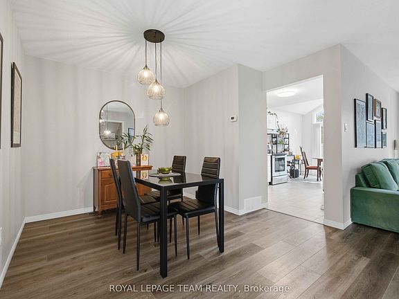 4th image of 62 Springwater Dr