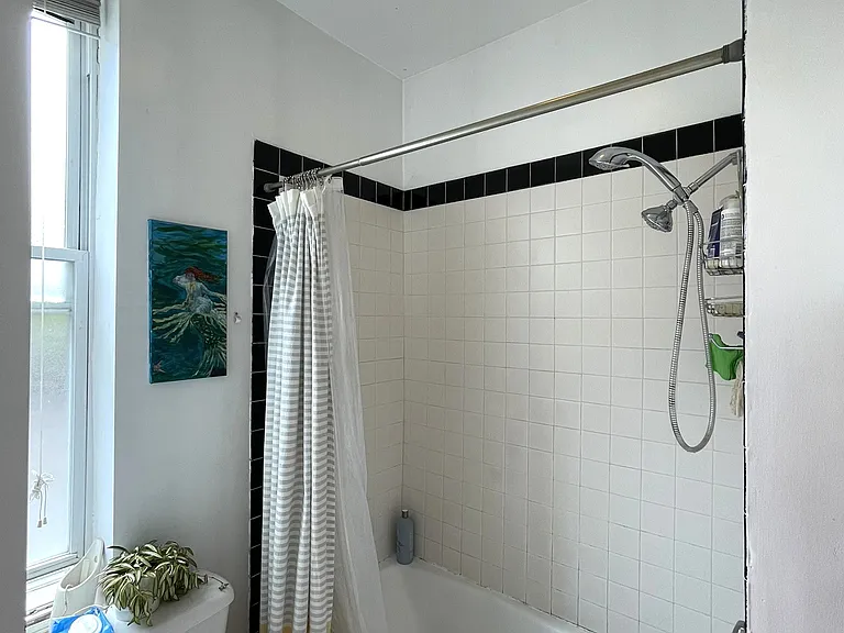 1451 W Huron St #CH — Photo 38