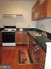 2 bed, 2.0 bath, 1335 sqft, $2,500 — Photo 3