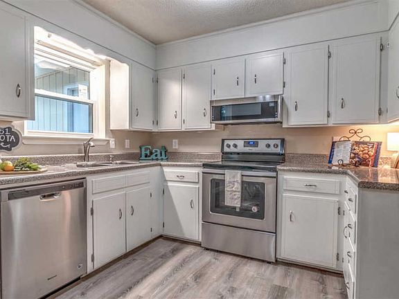 4th image of 6251 Neshota Ave