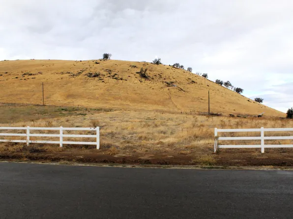16819 Deer Creek Drive, Springville, CA 93265