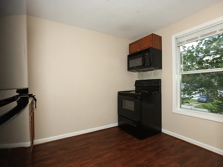 256 E Pecan Ln #3 — Photo 5
