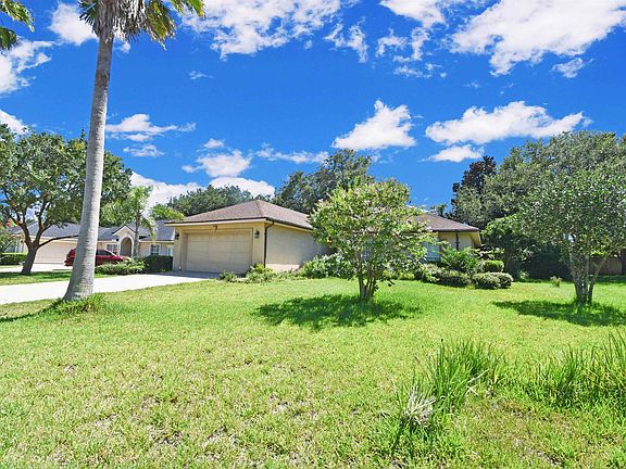 3rd image of 249 Cacique Dr