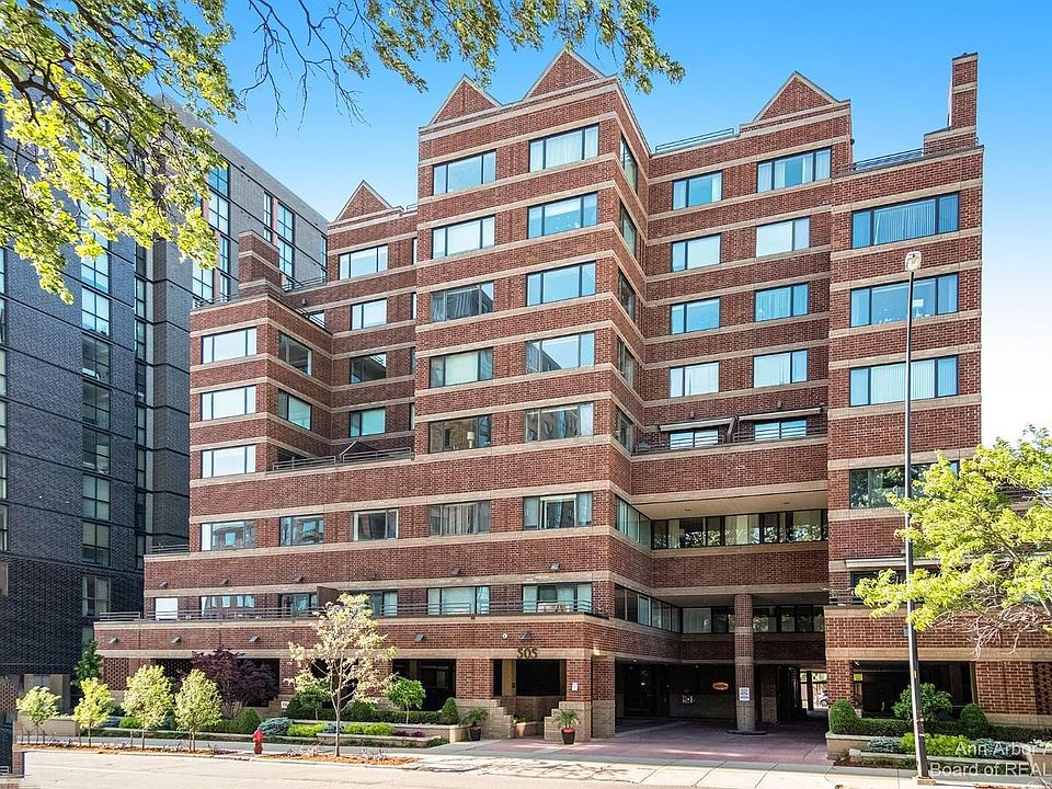 1st image of 505 E Huron St Suite 307