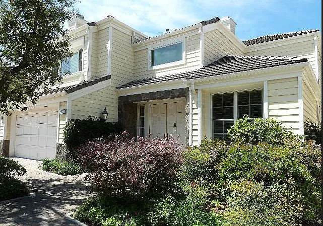 2357 Brookshire Ln — Photo 1