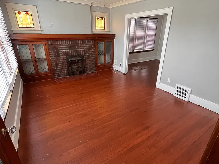 1333 Beaconsfield Ave #1333 — Photo 2