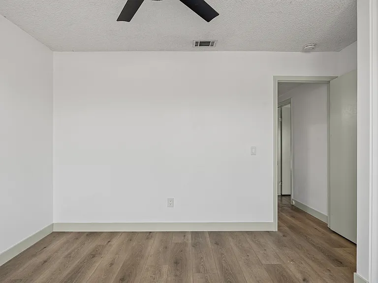 1695 Kenora Dr — Photo 9