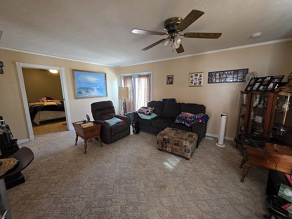 2nd image of 610 Cherry St