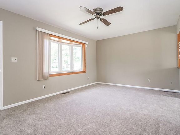 2nd image of 1906 Homewood Dr