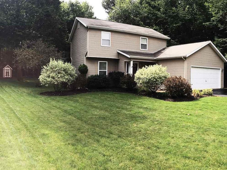 1st image of 26 Larkspur Dr