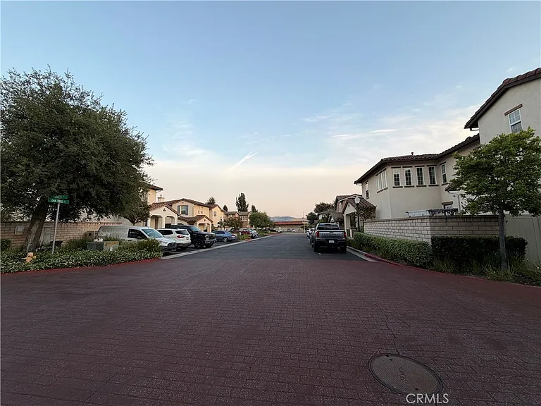 167 W Arbor Ct — Photo 20