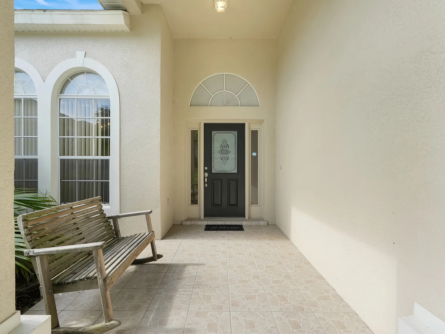 4 bed, 2033 sqft, $2,500 — Photo 4