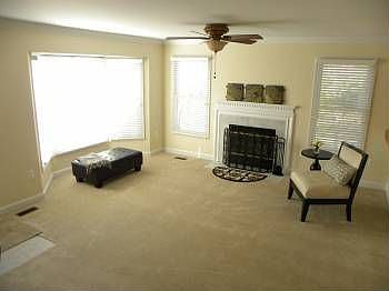 3rd image of 3831 Salemway Ct